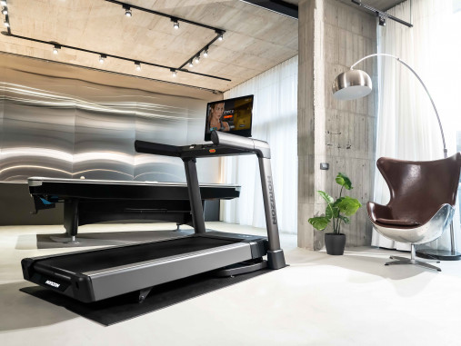 Беговая дорожка Horizon TREAD-XP складная полукомерческая Беговая дорожка Horizon TREAD-XP складная полукомерческая