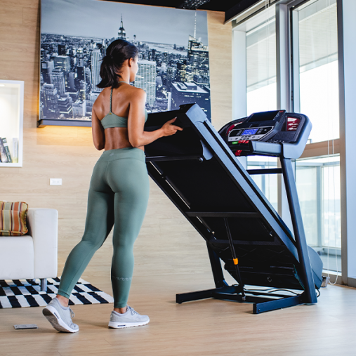Беговая дорожка домашняя складная Sole Fitness F60