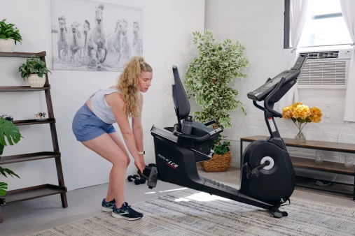 Велотренажер SOLE LCR (2023) с горизонтальной посадкой