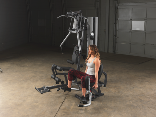 Силовой центр мультистанция Body Solid G2B со стеком 73 кг и опцией Multi-Hip для проработки бедер, голеней и ягодиц